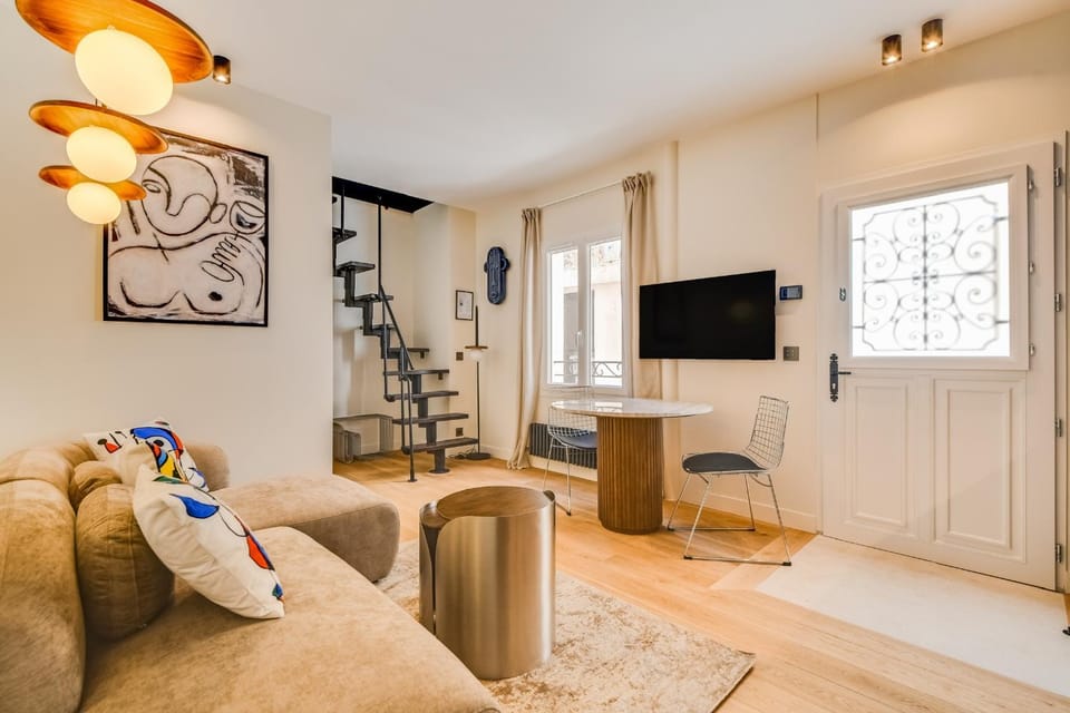 Chic Duplex Apartment in Paris