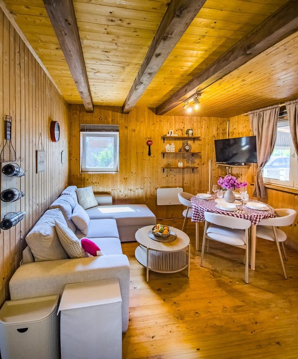 Velebit House Chalet in Zadar County