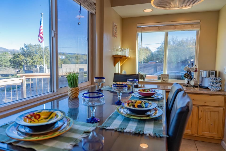 Day, View (from property/room), Food and drinks, Seating area, Dining area
