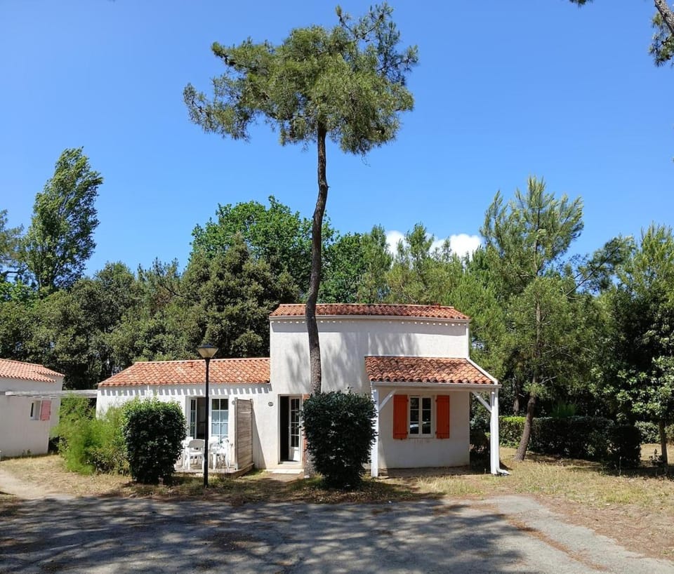 Maison de vacances avec piscine à 700m de la plage House in Pays de la Loire