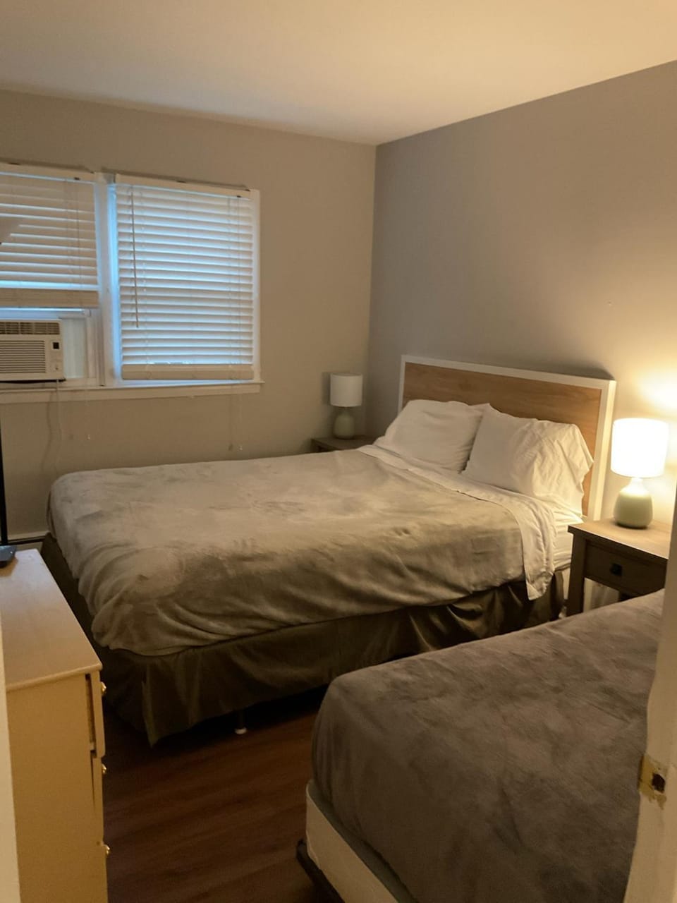 Room for rent in a house booking roommate long branch Vacation rental in Long Branch