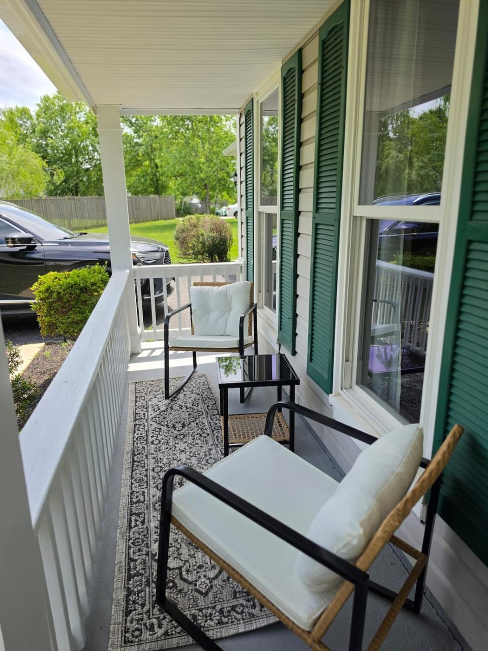 Spacious & Luxury Retreat Home in Waldorf House in Waldorf