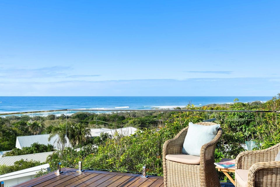 View (from property/room), Balcony/Terrace, Seating area, Beach, Sea view