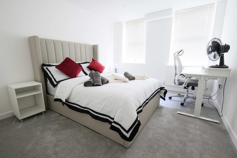 Modern Stanmore Flat - 30 Mins to Central London Apartment in Harrow