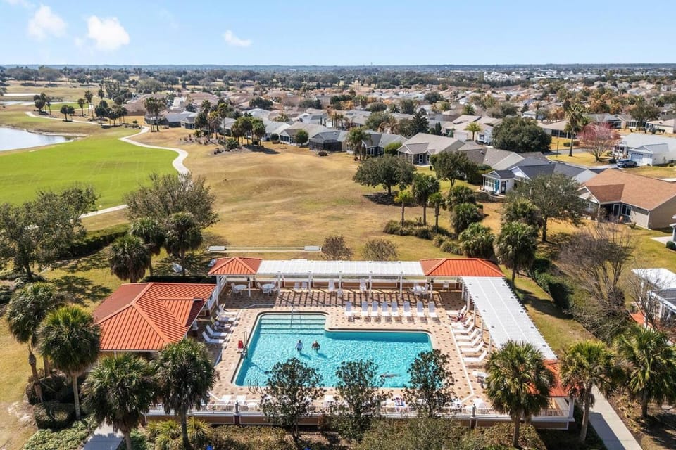 Natural landscape, Bird's eye view, Pool view, Swimming pool