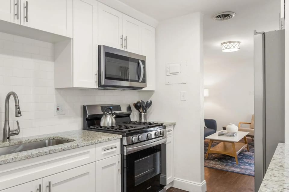 Modern 2BR Apartment in Atlanta - Near Beltline & Downtown Apartment in Atlanta