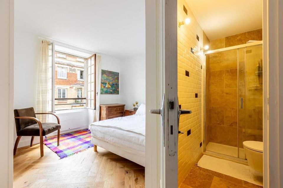 Parisian apartment in the 5th Apartment in Paris