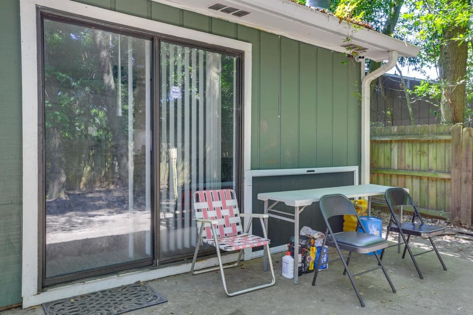 Pet-Friendly FSU Rental w/ Private Fenced Yard House in Tallahassee
