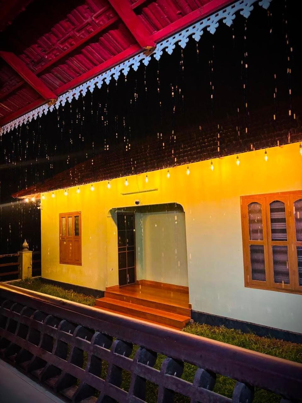 Kalathil Homestay Serene Waterfront Heritage Home House in Kerala