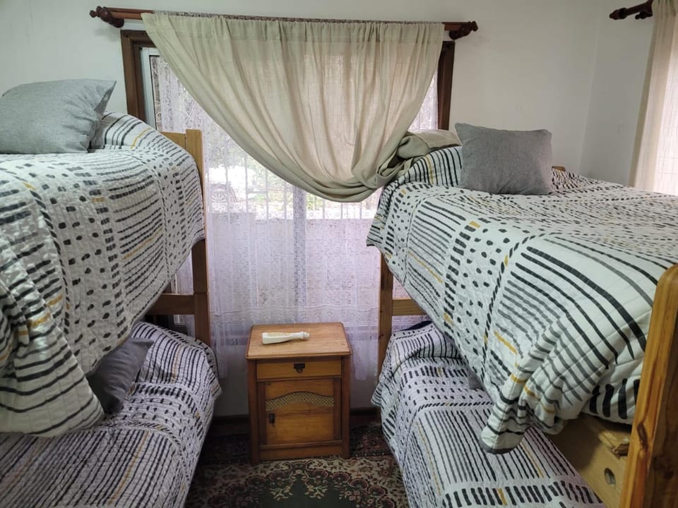 Photo of the whole room, Bedroom, bunk bed