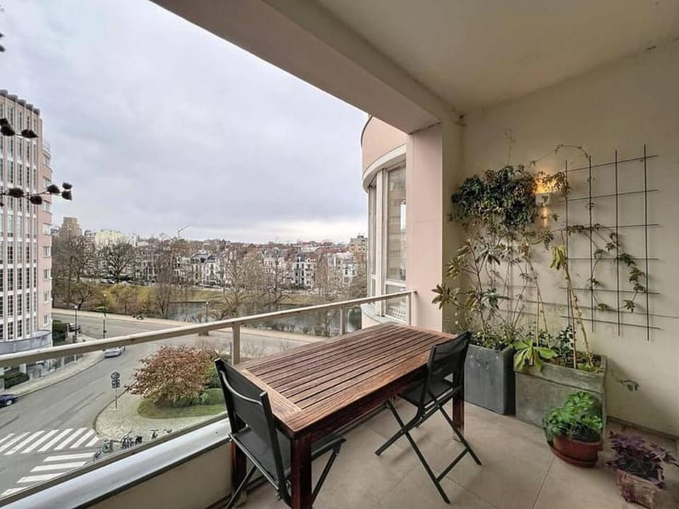 Sublime 4Bd Duplex Ap in Ixelles Apartment in Ixelles
