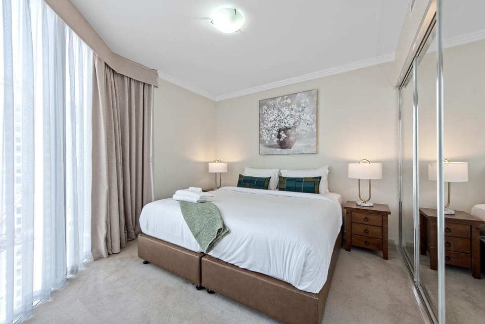 Stylish CBD Apt with Pool, Sauna, Gym & Bathtub Apartment in Brisbane City