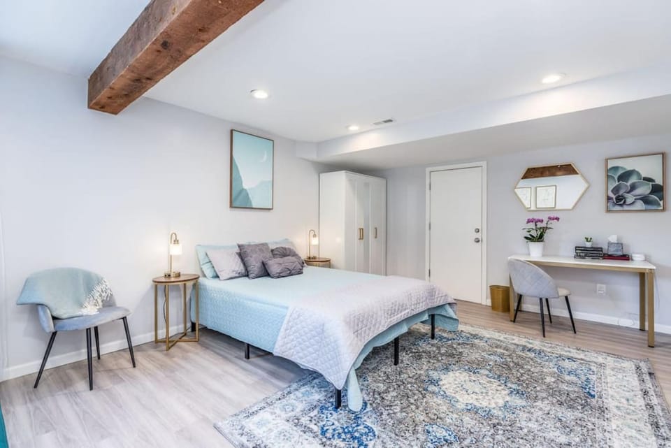 Private Pet Friendly Avenues Suite- of Downtown SLC House in Salt Lake City