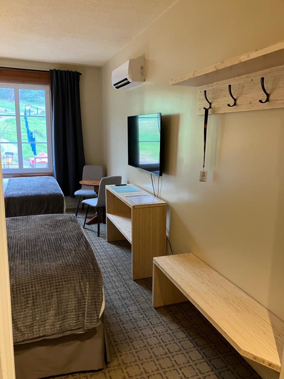 Photo of the whole room