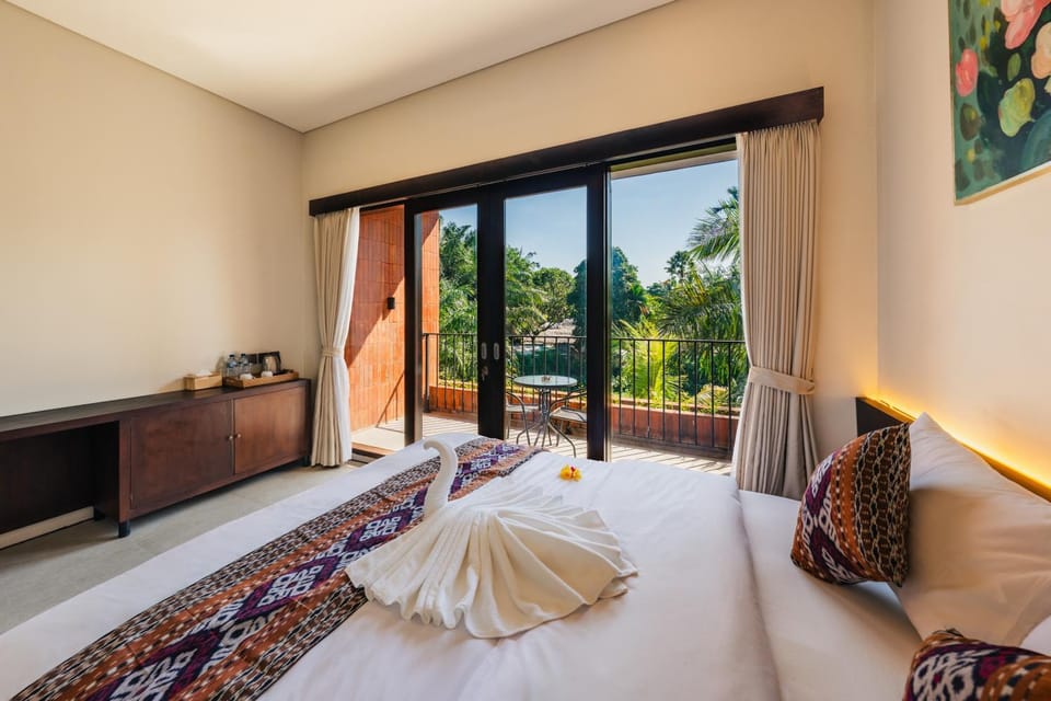 Bedroom, towels