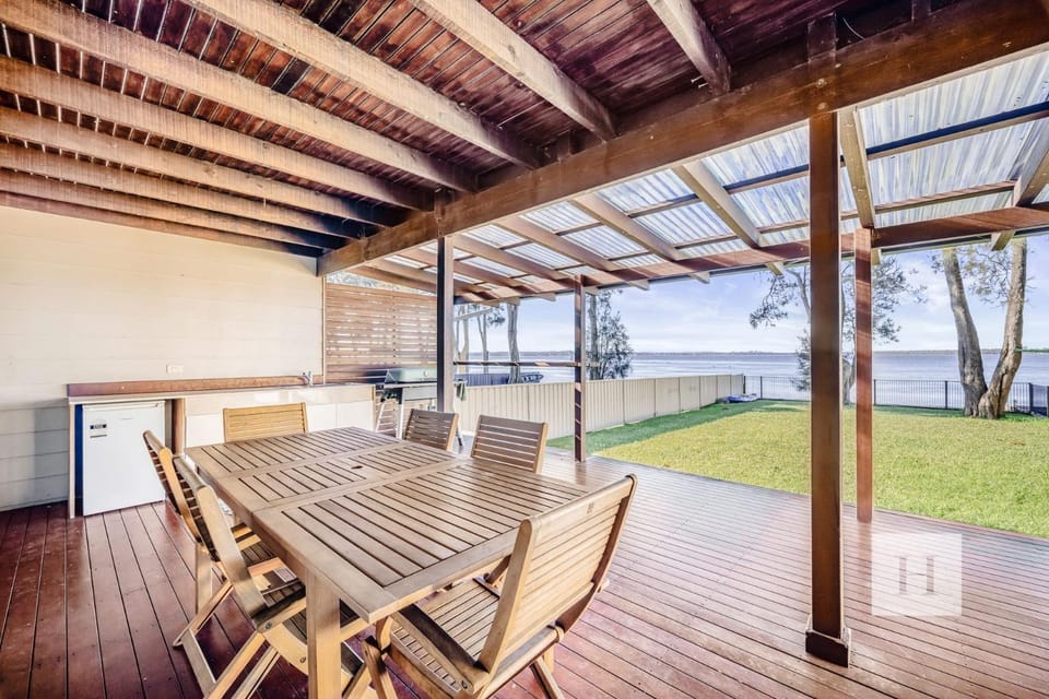 Sunrise Waters House in Central Coast