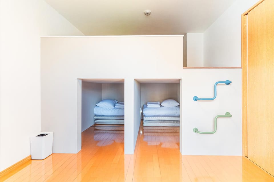 Bed, Bedroom, bunk bed
