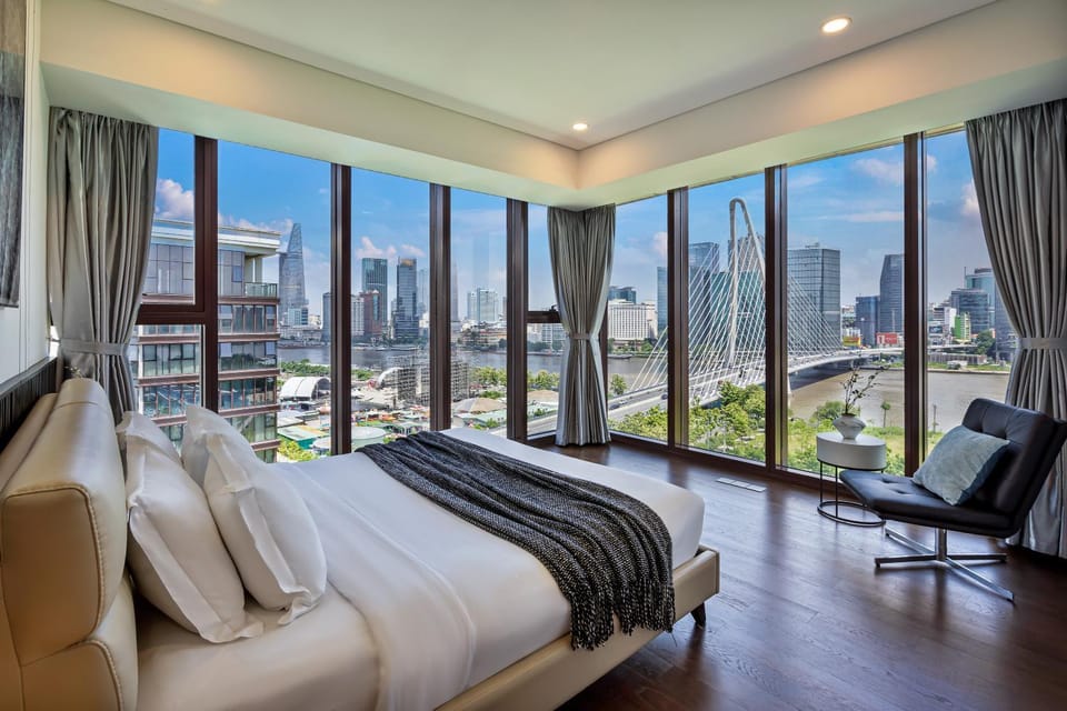 Bed, Living room, Photo of the whole room, Bedroom