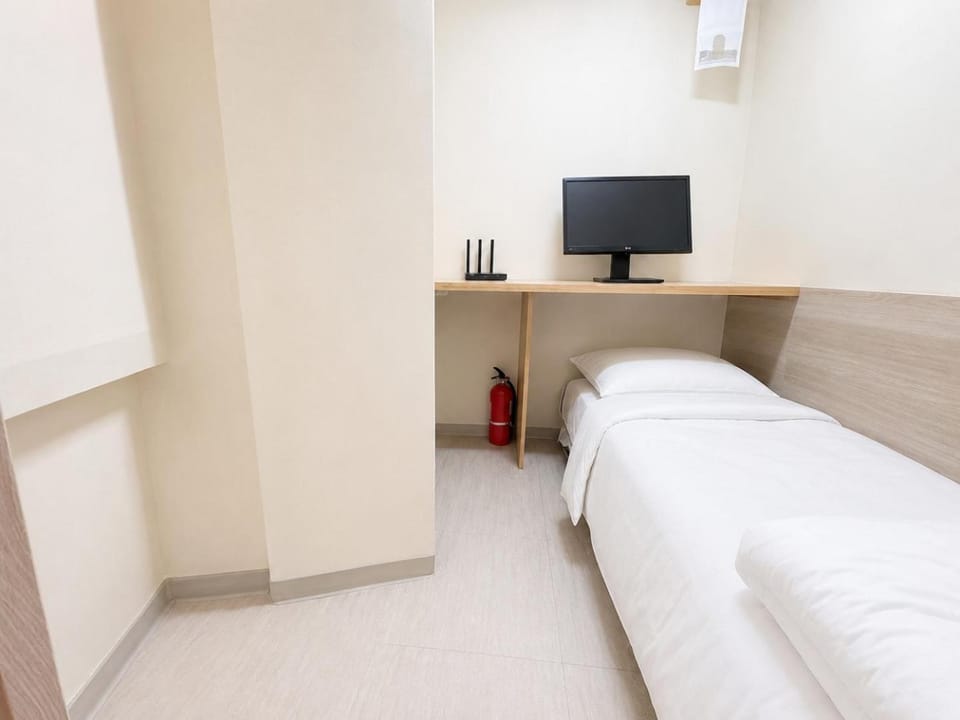 421,20 minutes to Gangnam Hongdae, Guesthouse, single room,Itaewon, shared bathroom, Apartment in Seoul