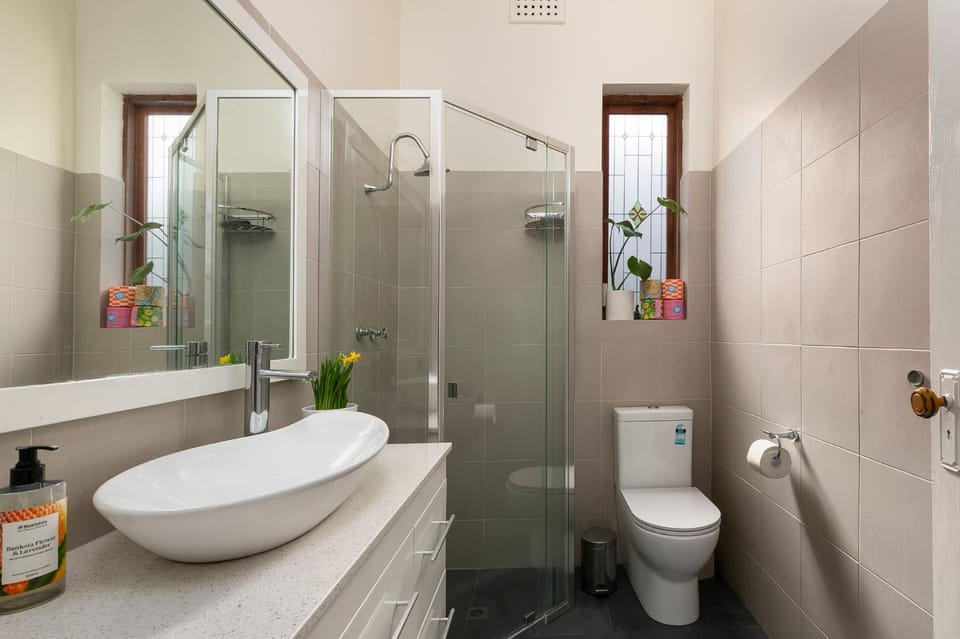 Chic Heritage Home w/ Alfresco/5 Mins to Perth CBD House in Perth
