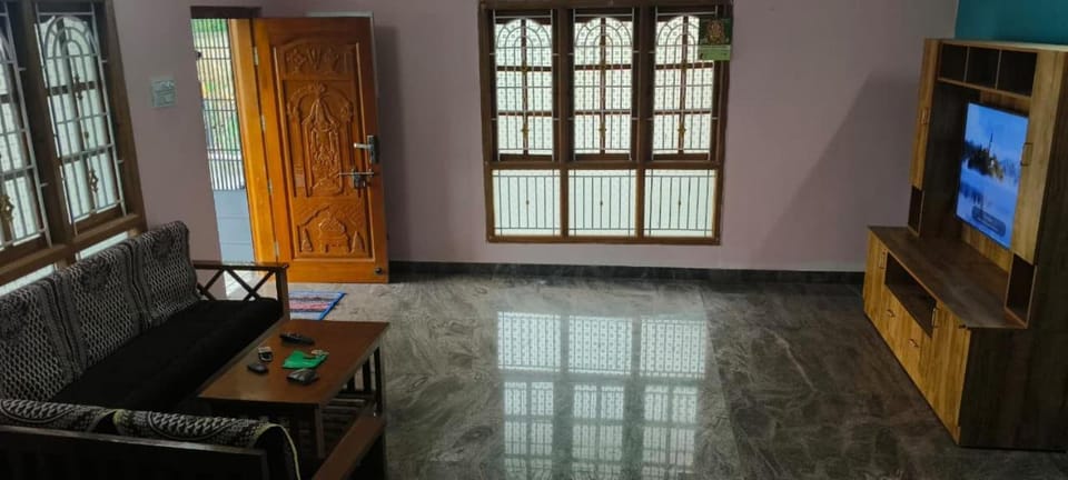 Thendral Falls View Homestay House in Tamil Nadu