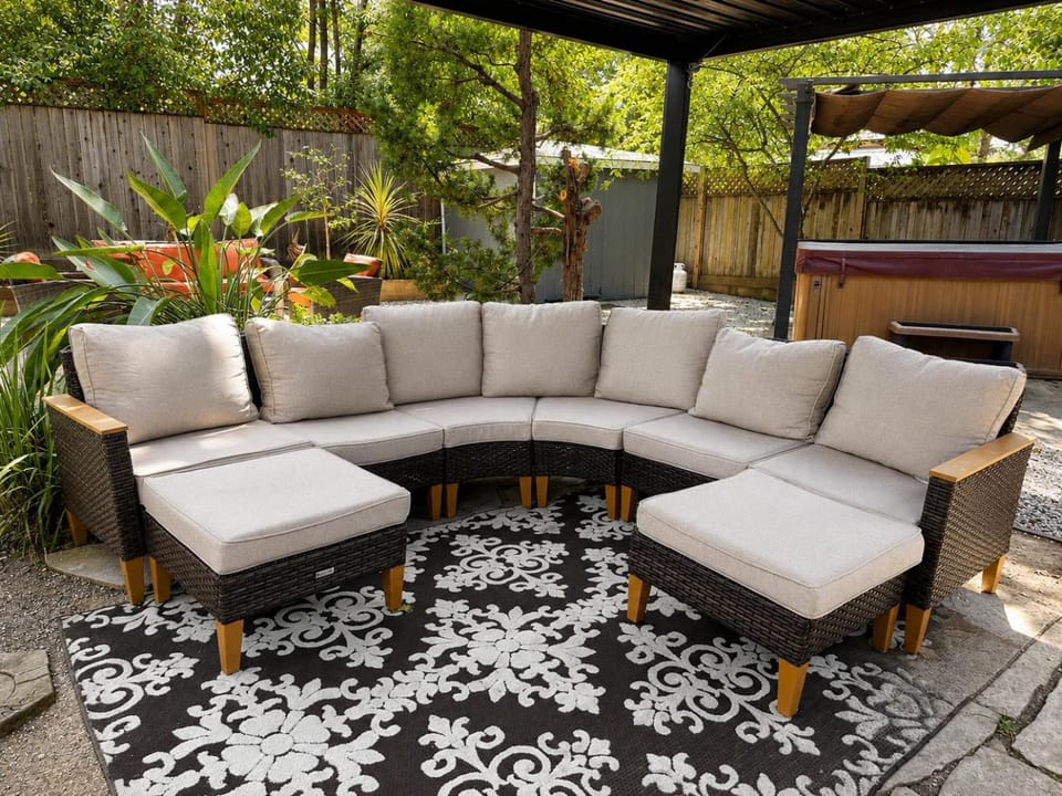 Garden, Seating area, Garden view