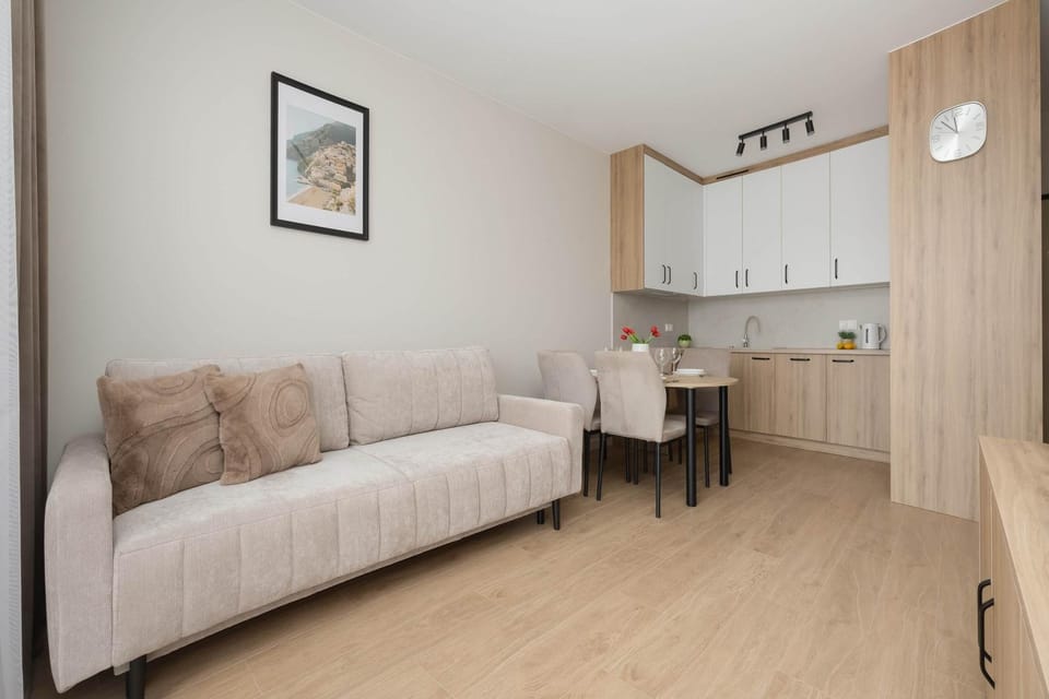 Kitchen or kitchenette, Living room, Seating area