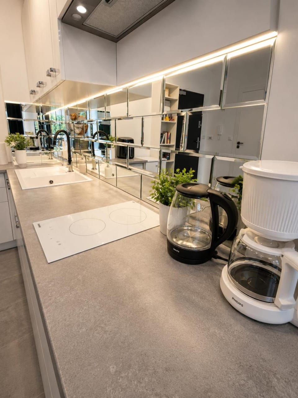 Kitchen or kitchenette, kitchen