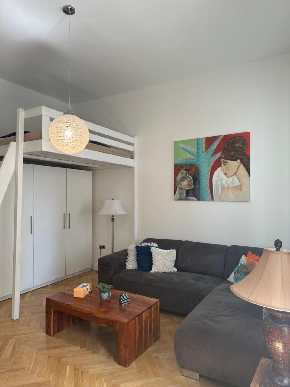 Living room, bunk bed