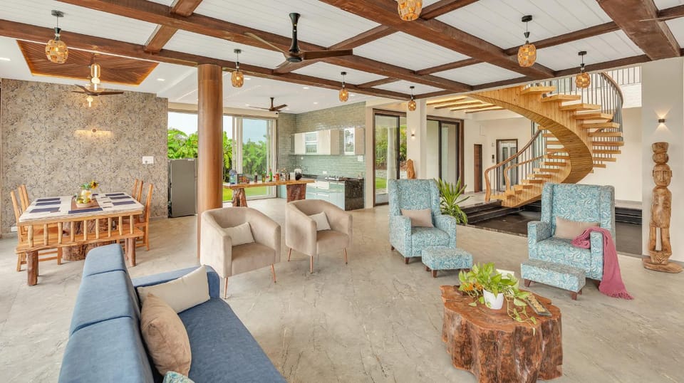 TV and multimedia, Living room, Seating area, Dining area, air conditioner