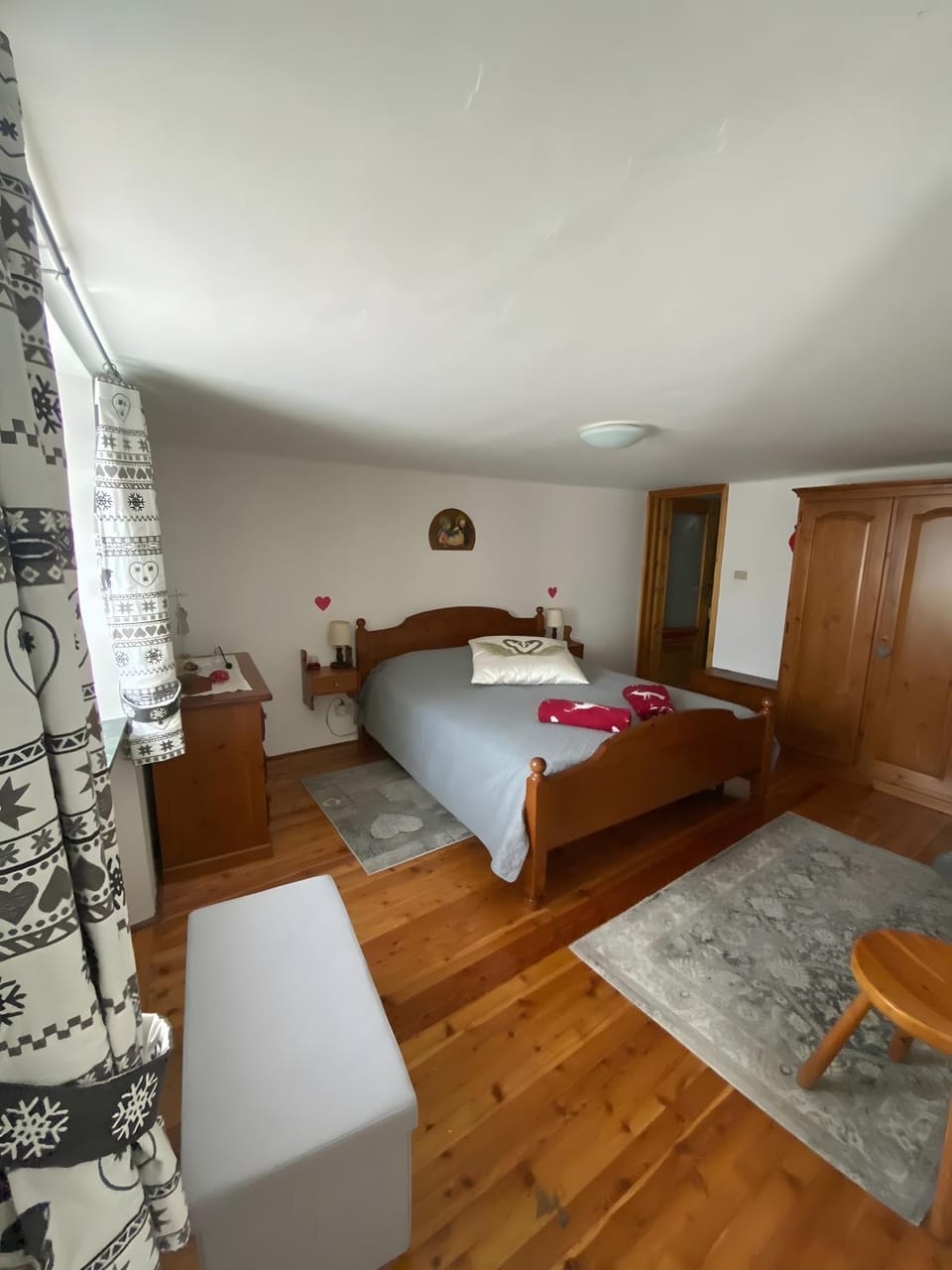 Living room, Bedroom