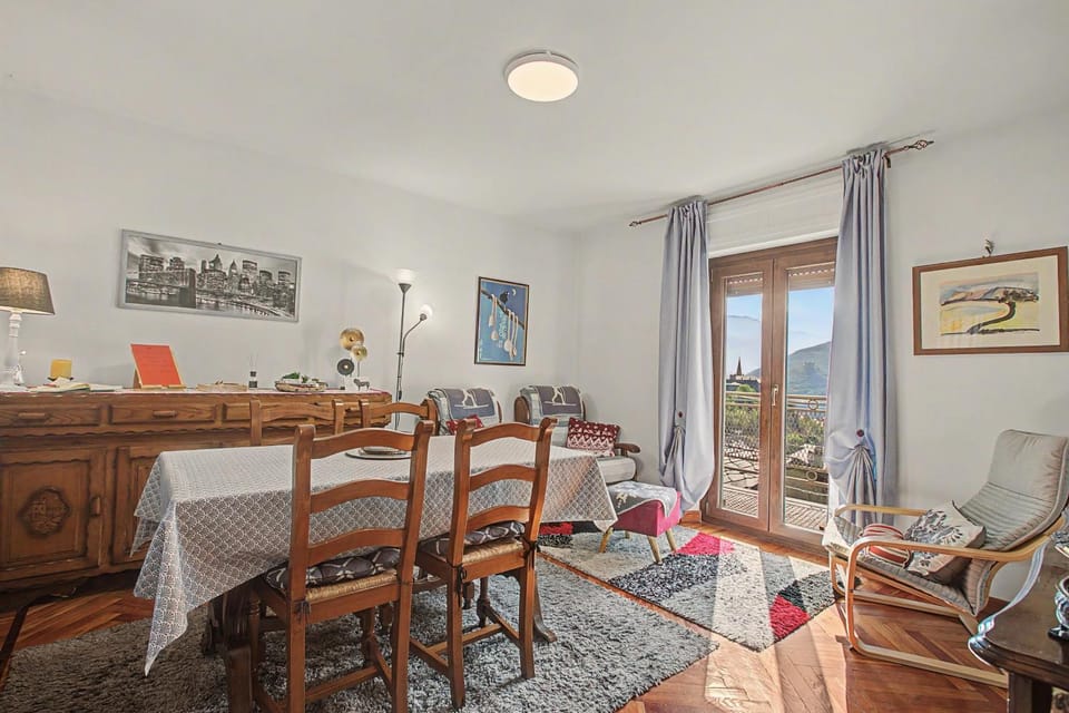 A Casa di Zio Zeffy Apartment in Châtillon