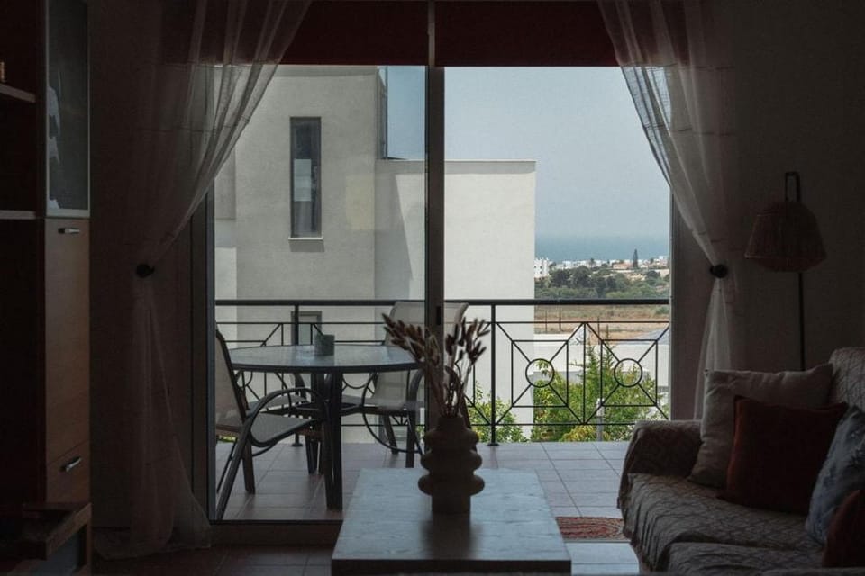Chloraka Sea View Apt with Pool Apartment in Paphos