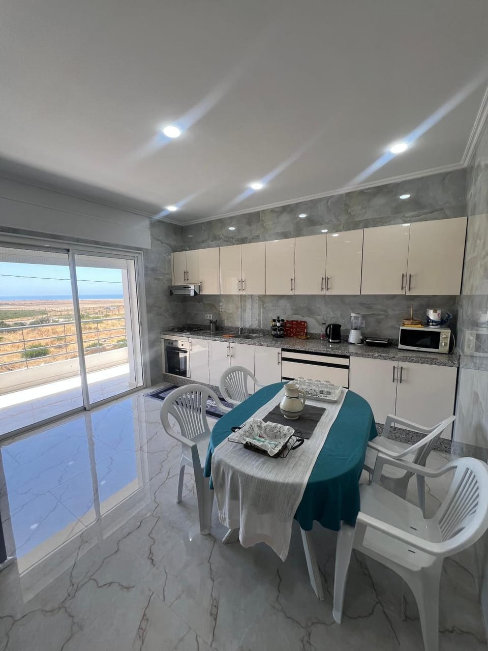 Communal kitchen, kitchen
