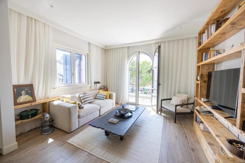 Unique Two Bedroom Apartment in Lustica Centrale Apartment in Kotor Municipality
