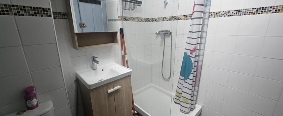 APART RENOVE PRES des DOCKS 4 PERS Apartment in Le Havre