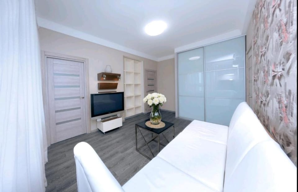Центр 1 кв Набережная Apartment in Dnipro