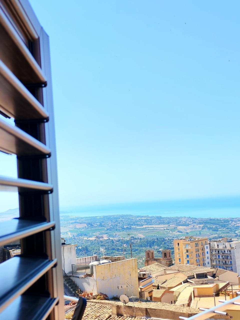 City view, City view, Sea view, Sea view