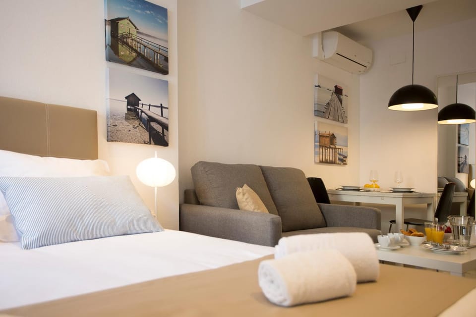Living room, Bedroom