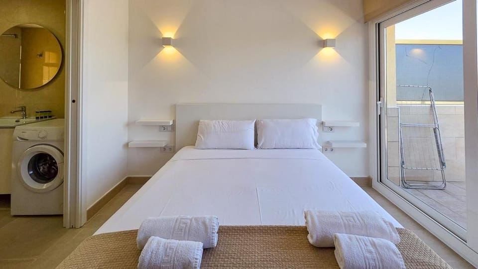 OleHolidays 142 Romana Playa ocean views Apartment in Marbella