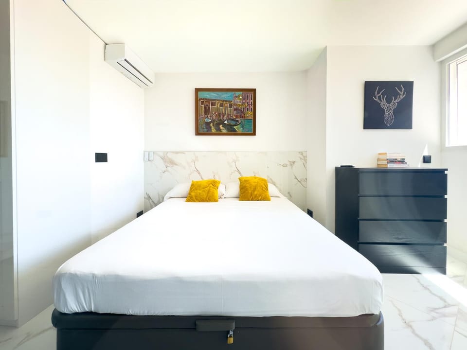 Cozy apartment Torre 2 Apartment in Torremolinos