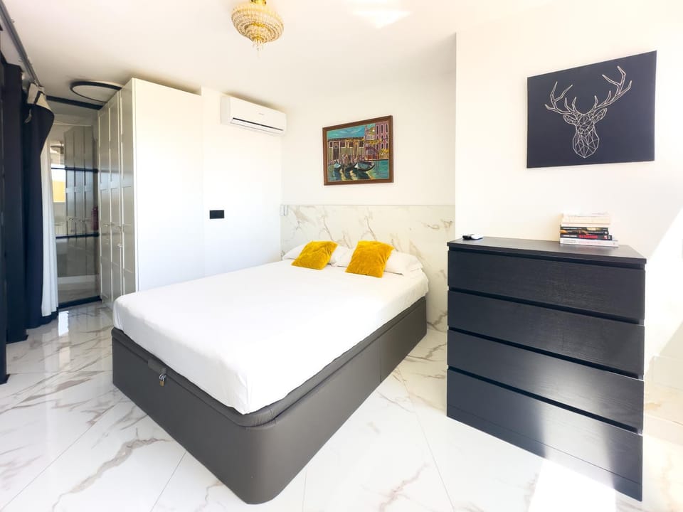 Cozy apartment Torre 2 Apartment in Torremolinos