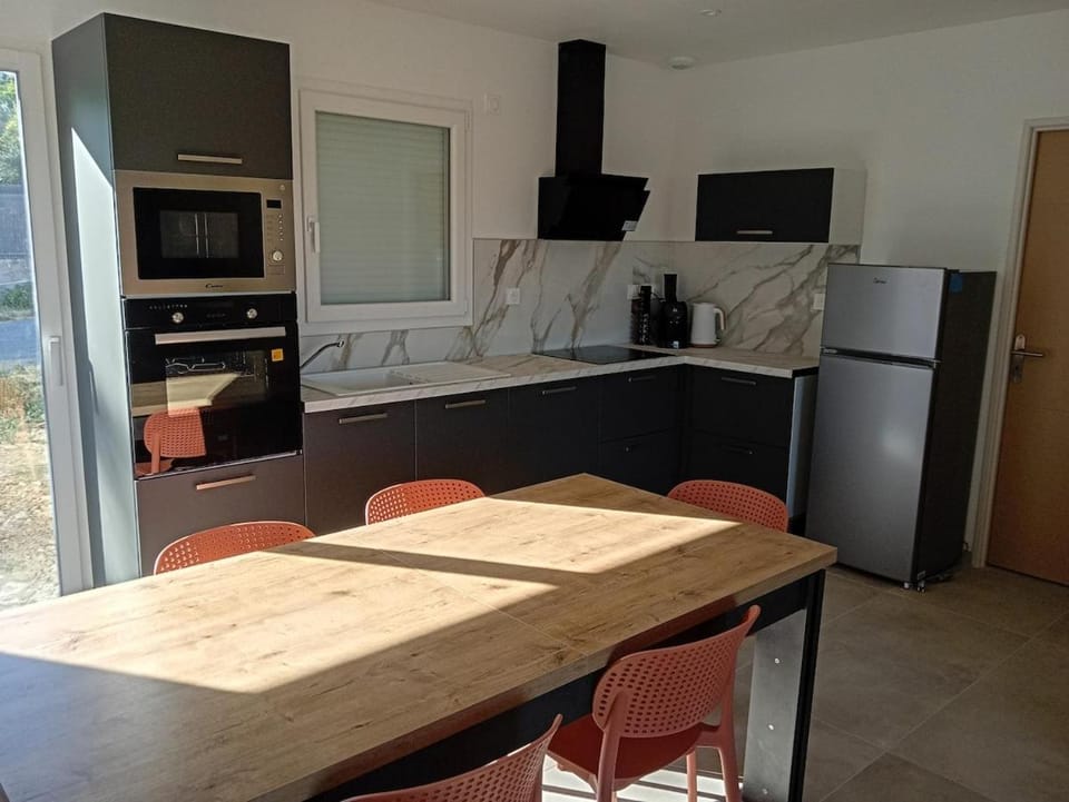 maison confortable, climatisée Villa in Auvergne-Rhône-Alpes