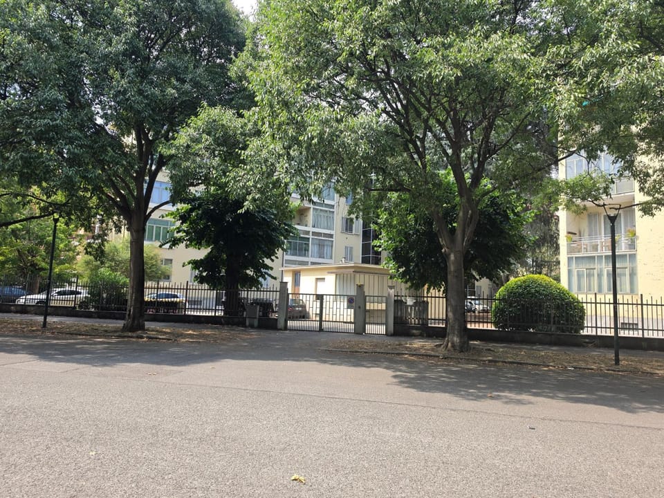 Property building, Street view