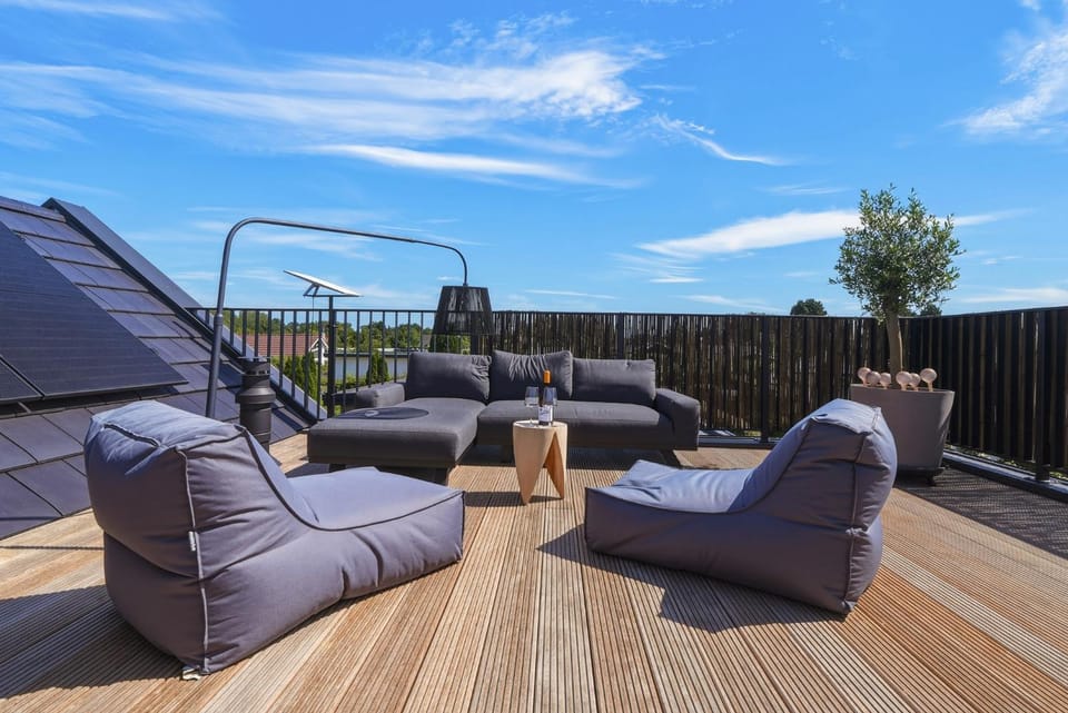 Patio, Balcony/Terrace, Seating area, sunbed