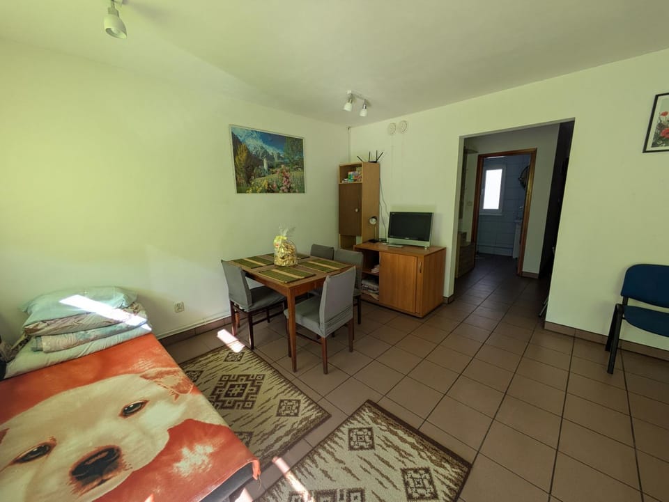 TV and multimedia, Living room, Bedroom