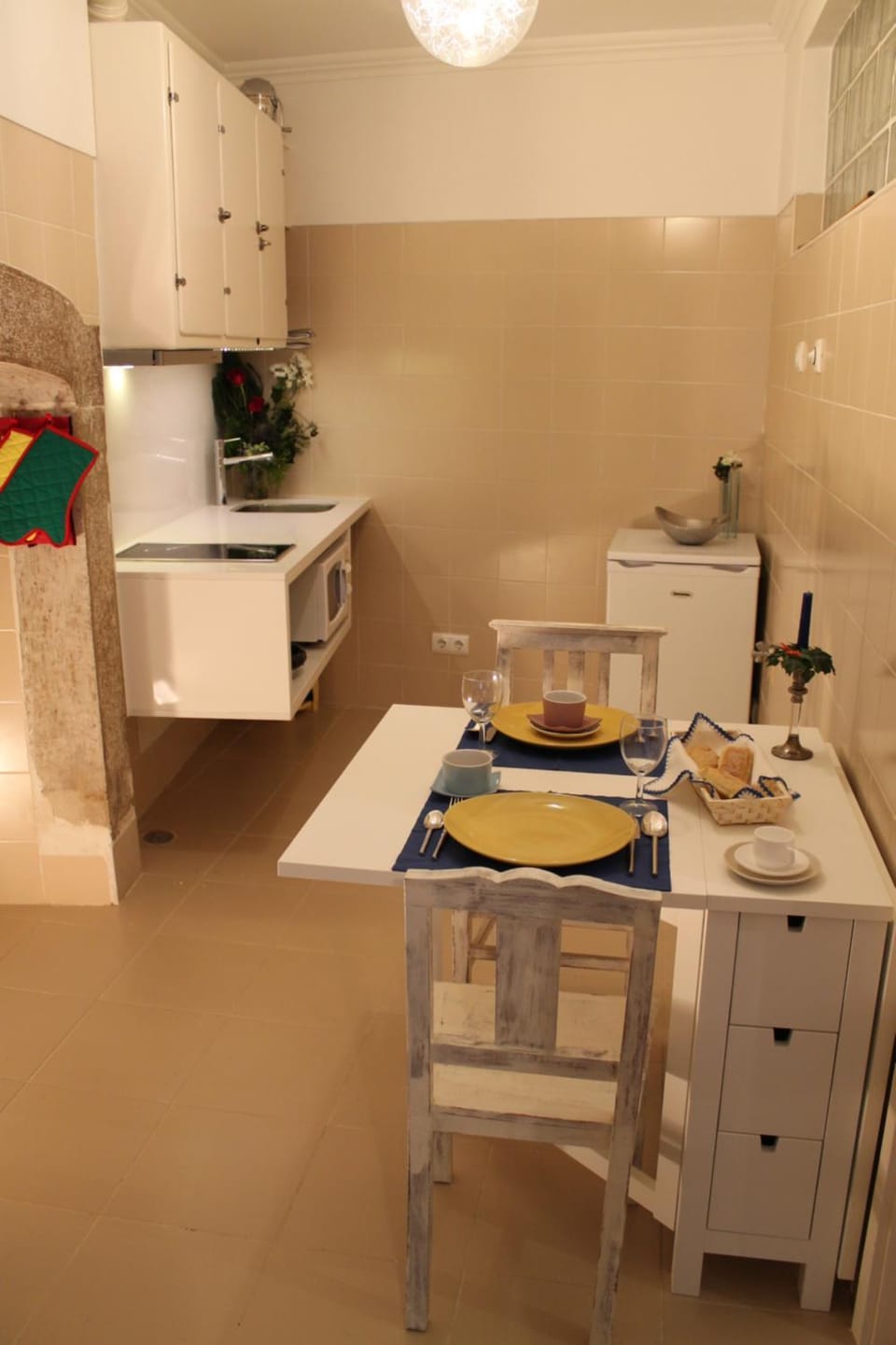 Kitchen or kitchenette