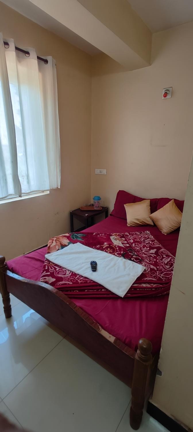 Yamuna rooms and dormitory Nature lodge in Ooty