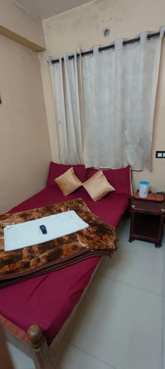 Yamuna rooms and dormitory Nature lodge in Ooty