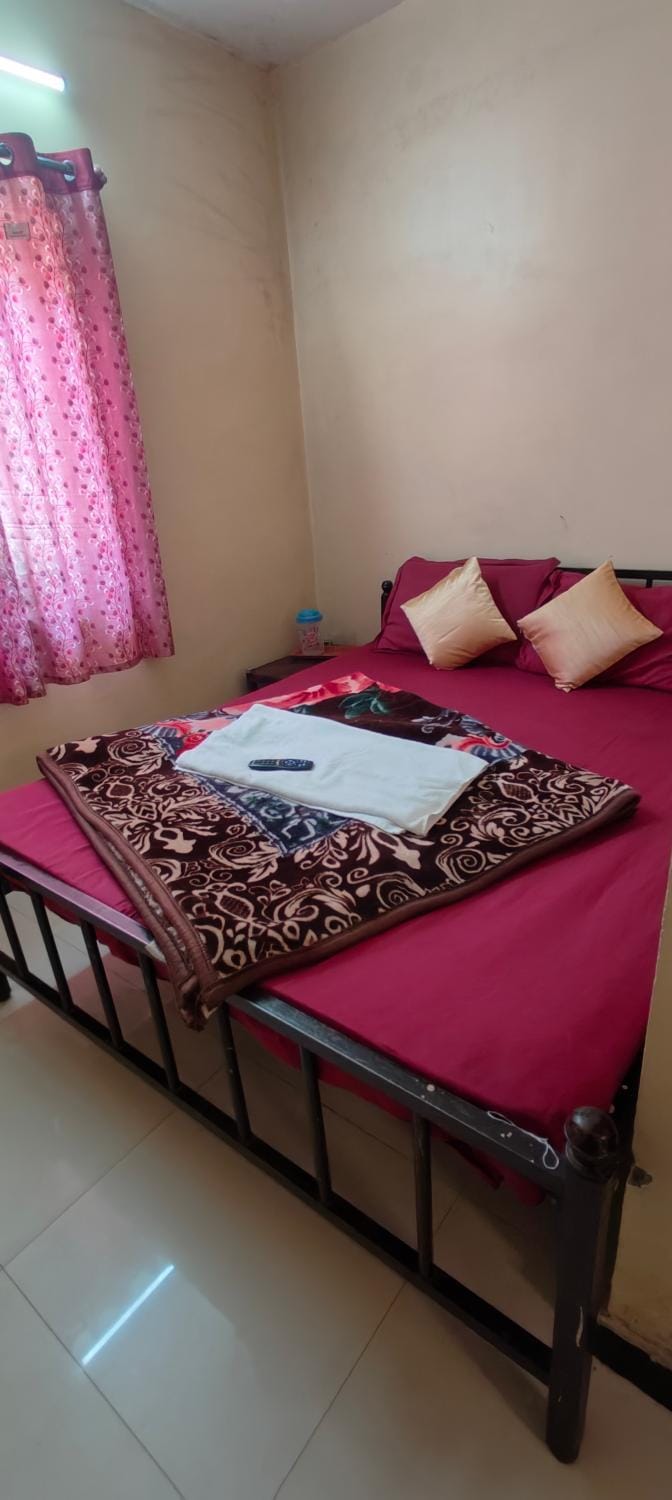 Yamuna rooms and dormitory Nature lodge in Ooty